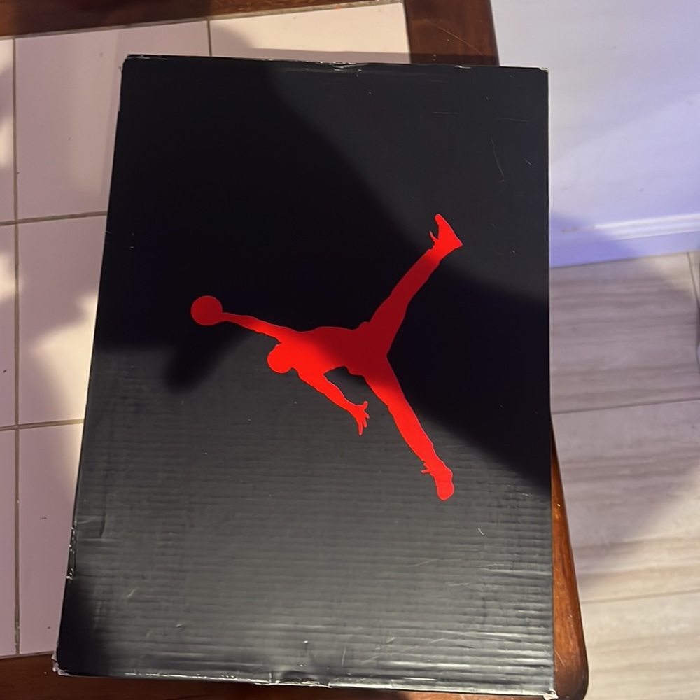 Jordan 5 - Picture 6 of 6